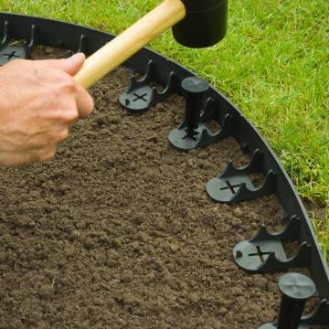 Nature Garden Border Edging and Anchor Pegs Black